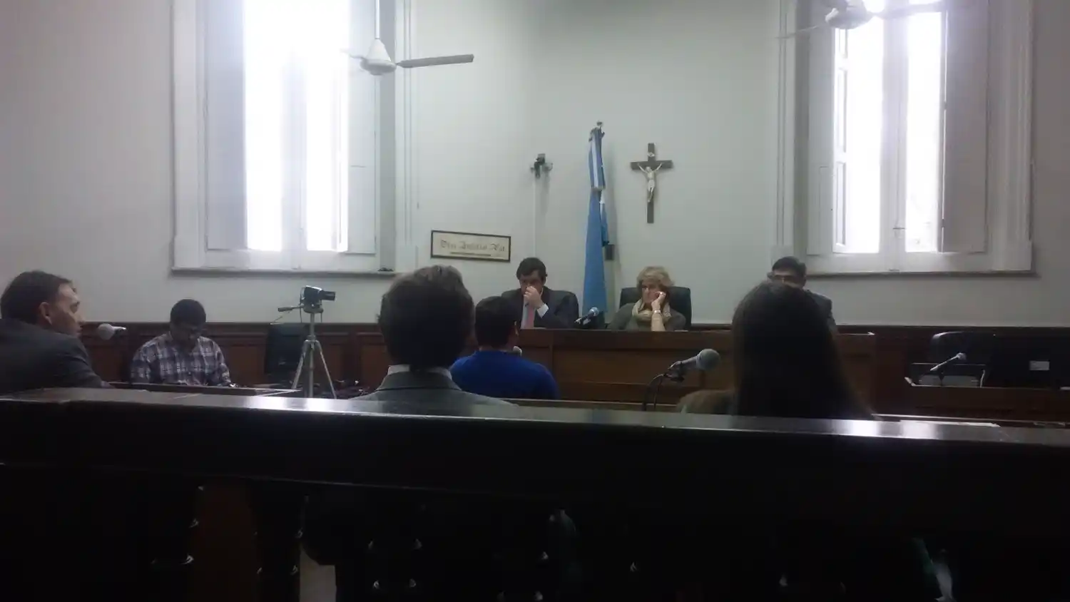 Le clavó un cuchillo en el cuello, quedó libre y Casación ordenó un nuevo juicio