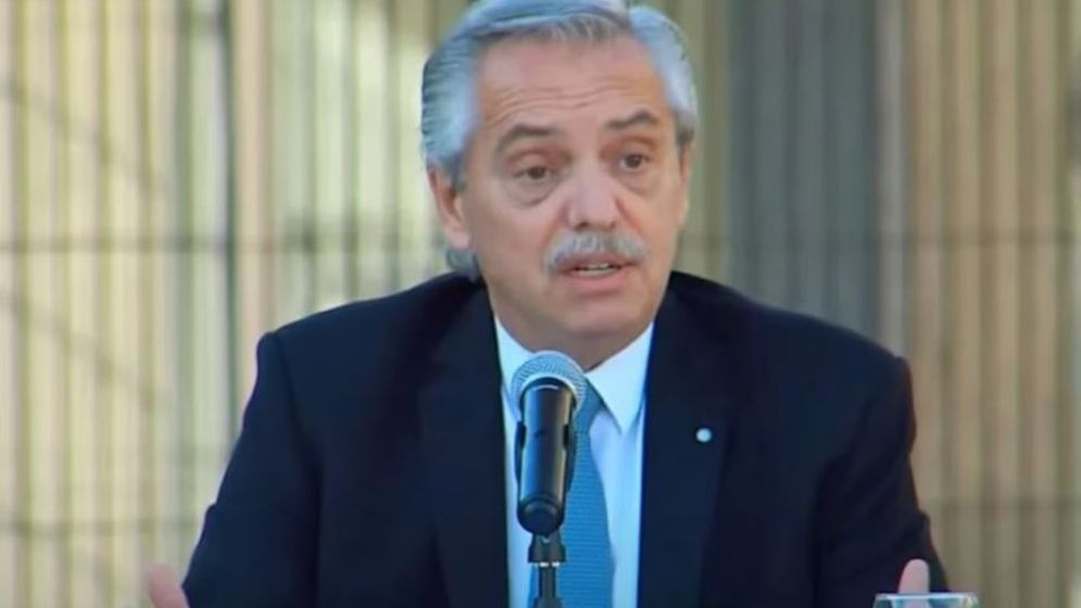 Fernández calificó a Milei como «energúmeno» y apuntó contra quienes dan «por muerto» al FdT