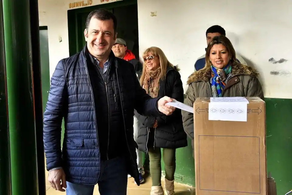 Kueider mostró "preocupación" por el escrutinio