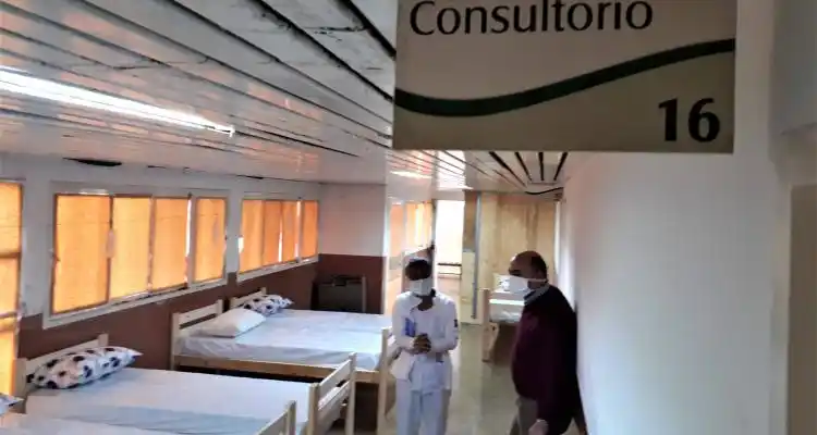 Coronavirus en el Hospital: Con diez casos positivos y más de 30 aislados, mudan los consultorios amarillos fuera del nosocomio