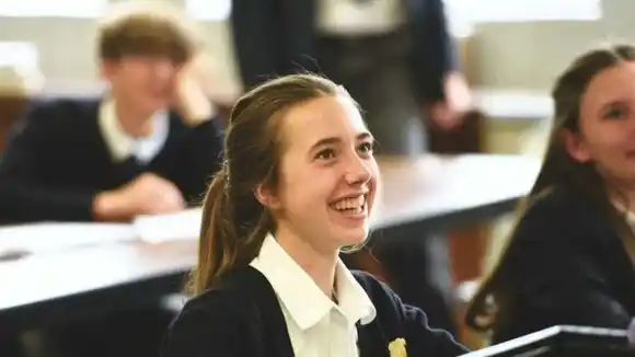 Revalorizar la educación clásica en tiempos de la inteligencia artificial