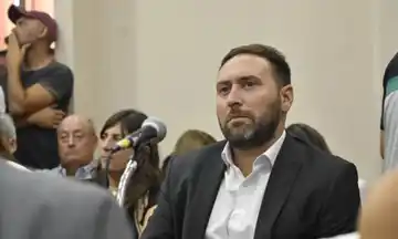 Escándalo en Bahía Blanca: un concejal se negó a un control de alcoholemia y terminó renunciando a su banca