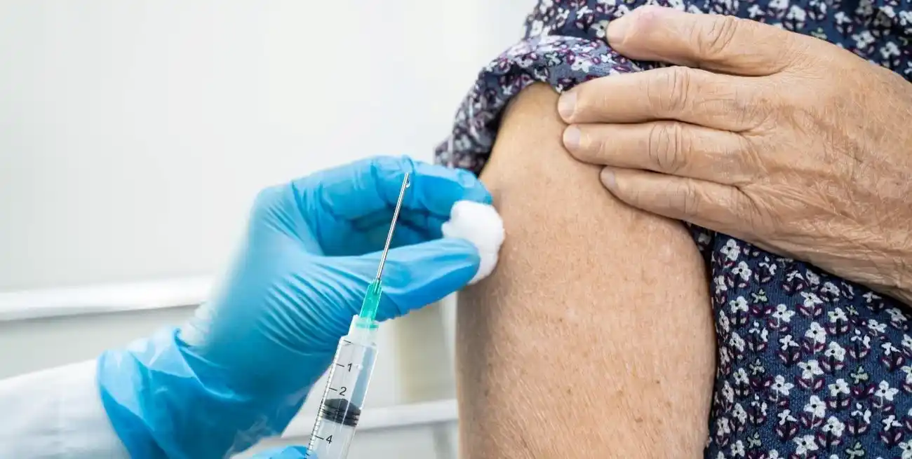 PAMI adelanta la campaña de vacunación antigripal 2026.