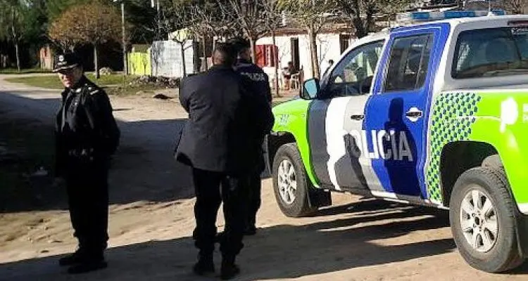 Detuvieron a dos nicoleños que estaban por robar en una quinta