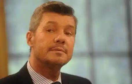 Tinelli compartió la canción que le compuso un fan