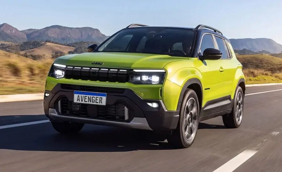 Avenger: el primer modelo electrificado de Jeep en Argentina llegó a Rosario