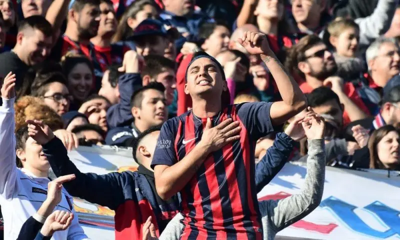 San Lorenzo goleó a Peñarol de Uruguay