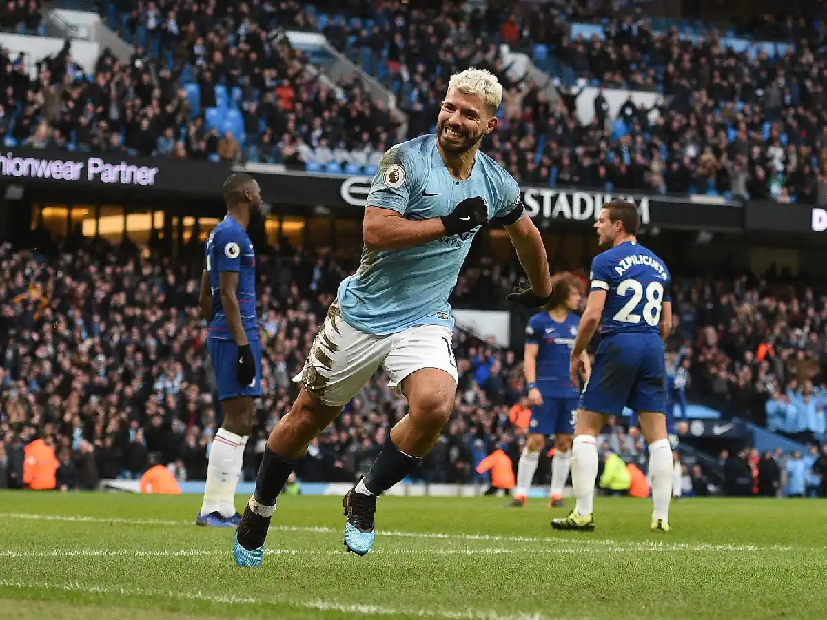 El “Kun” sigue intratable
