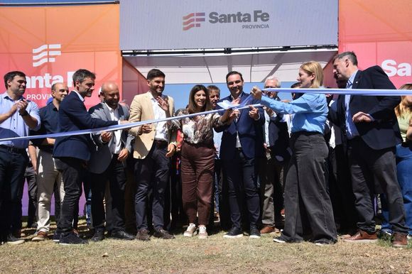 El gobernador Pullaro inauguró el stand de la Provincia en Expoagro