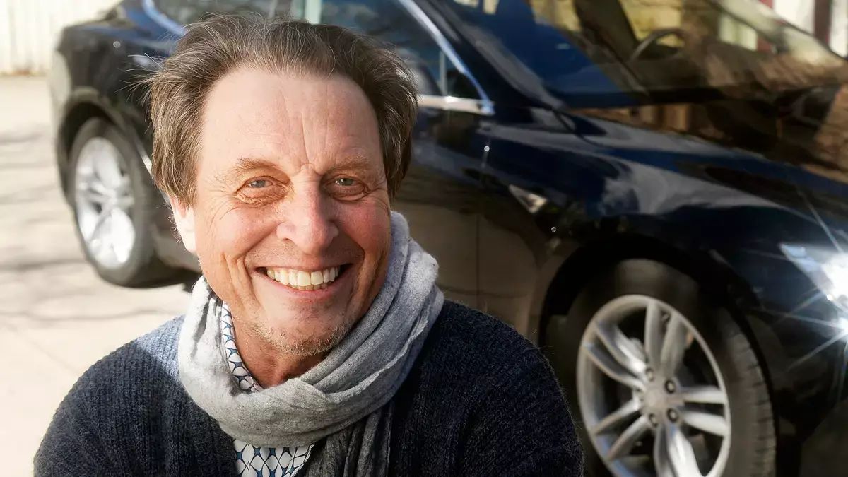 Tendrá un hijo con su hijastra. «Estamos para reproducirnos» afirma quien será padre a los 76 años