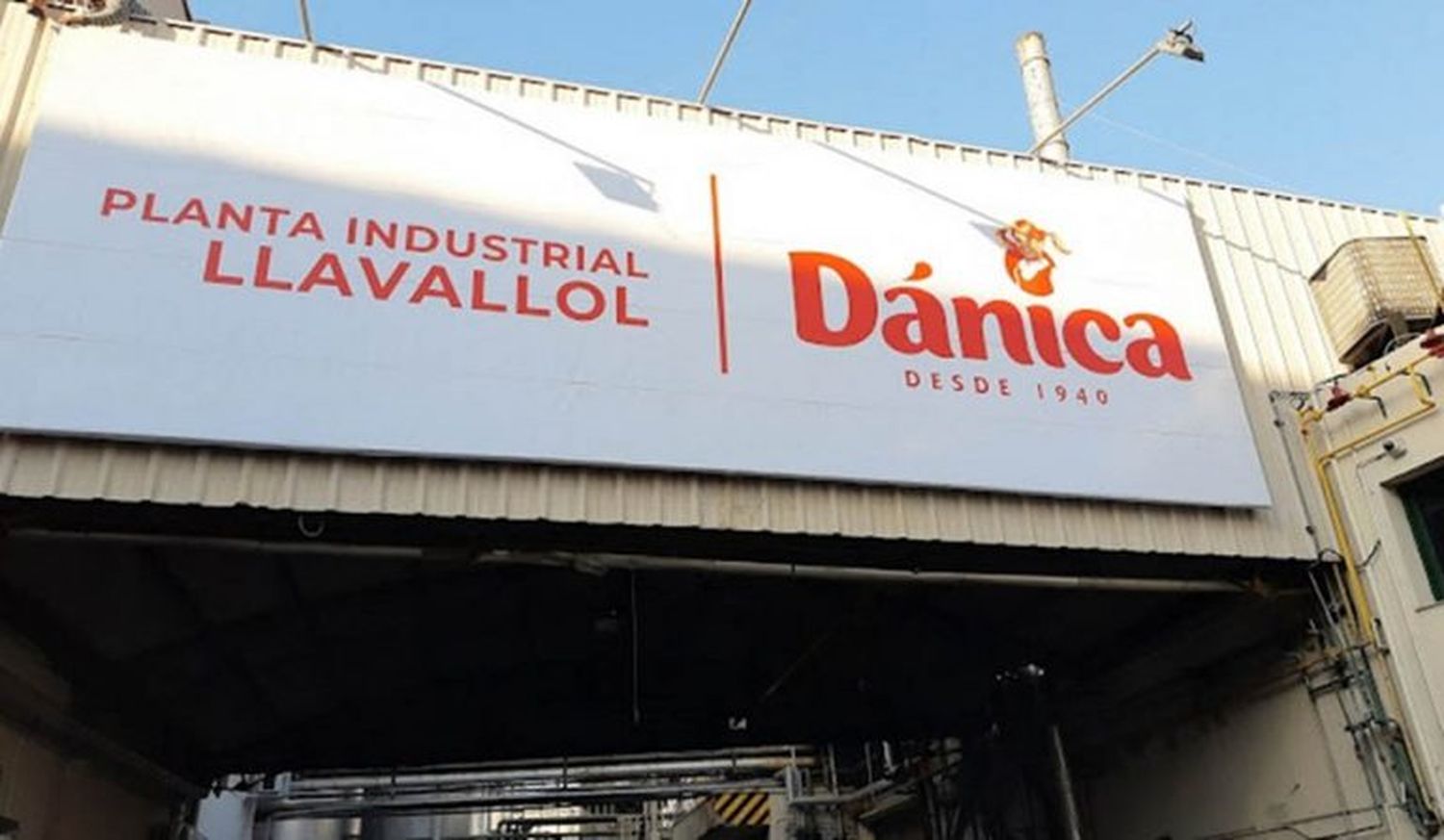 La fábrica Dánica de Llavallol reabre sus puertas tras la intervención de Kicillof