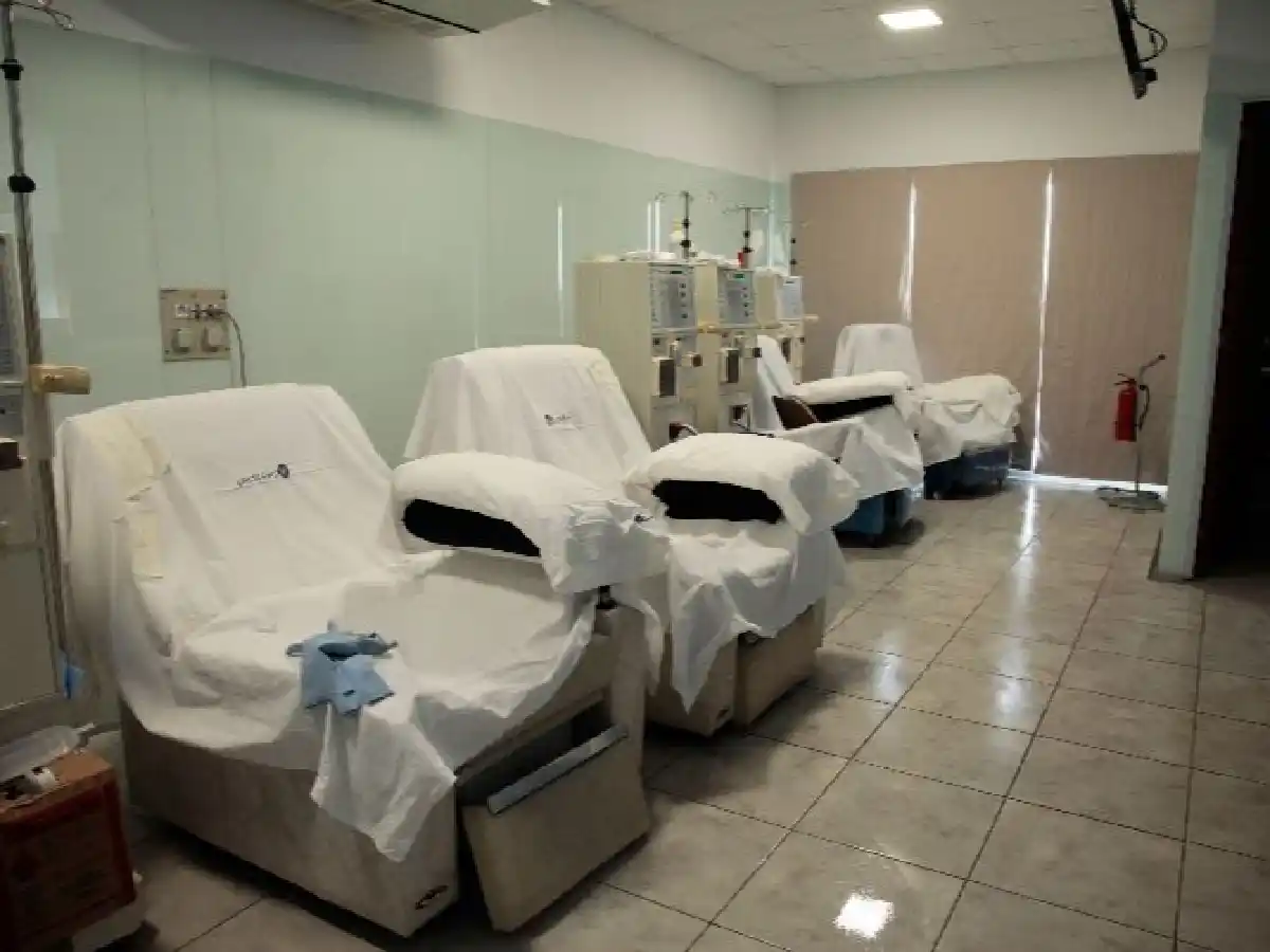 En San Francisco, la diálisis también sufre el ajuste