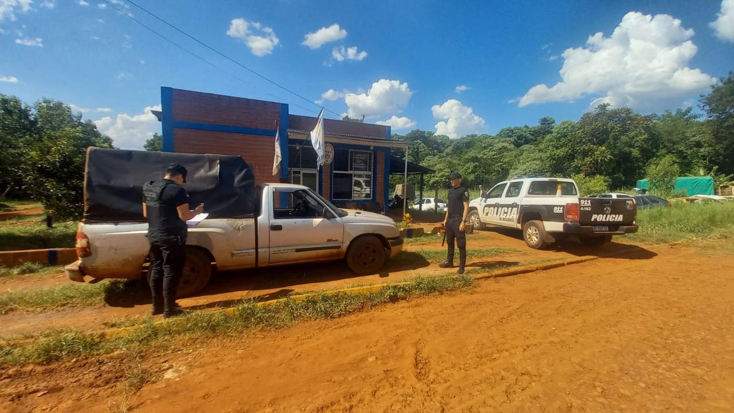 Eldorado: Incautan vehículos que transportaban 3.000 litros de combustible de manera irregular