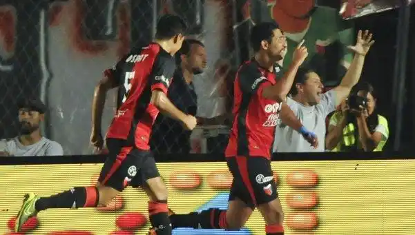 River perdió el control y Colón lo goleó de la mano de Ruiz