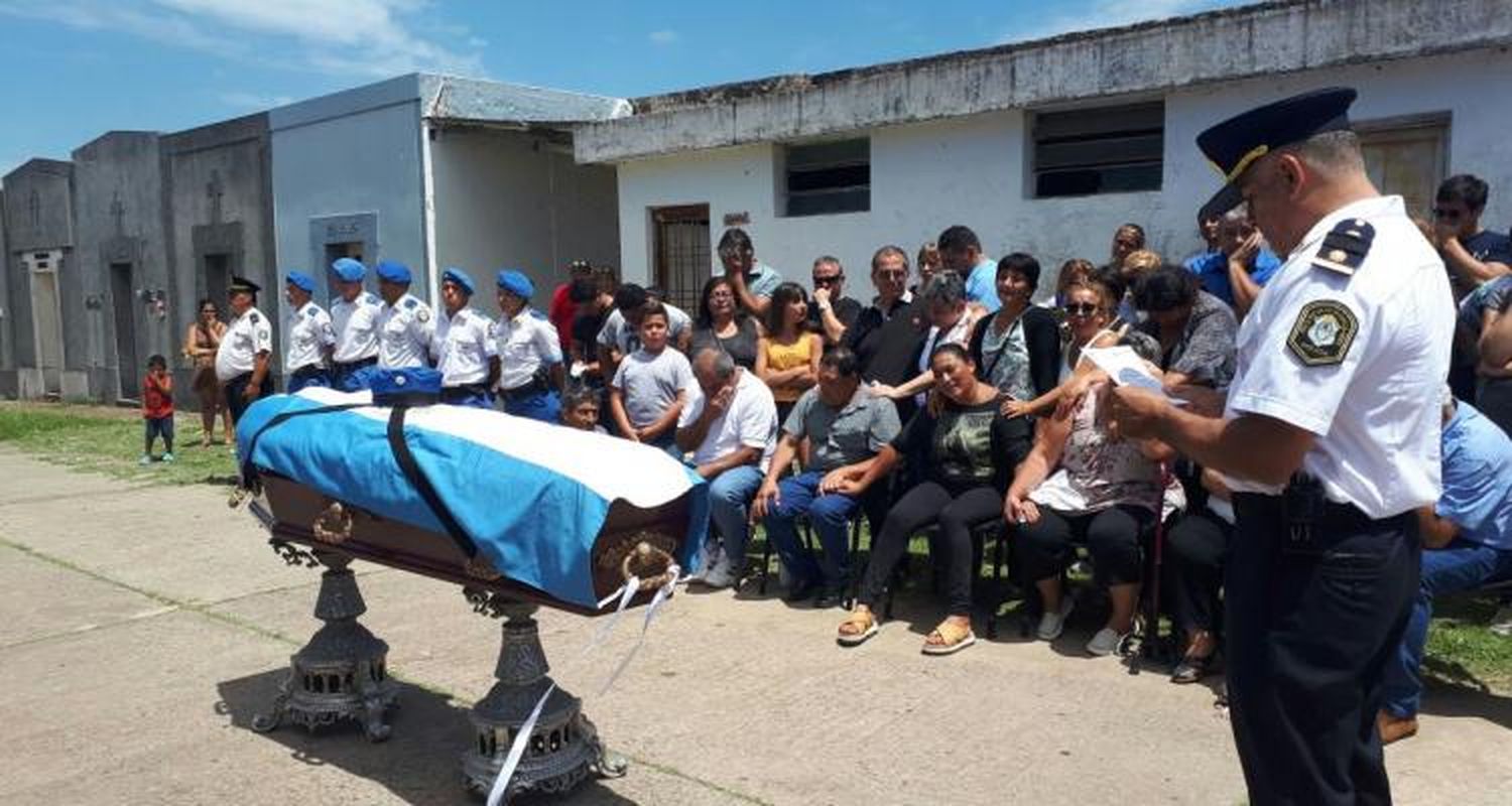 Sepultaron los restos de Nelson Lillo