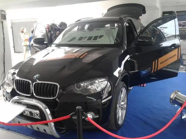Rematan la camioneta BMW de Leonardo Fariña en La Plata