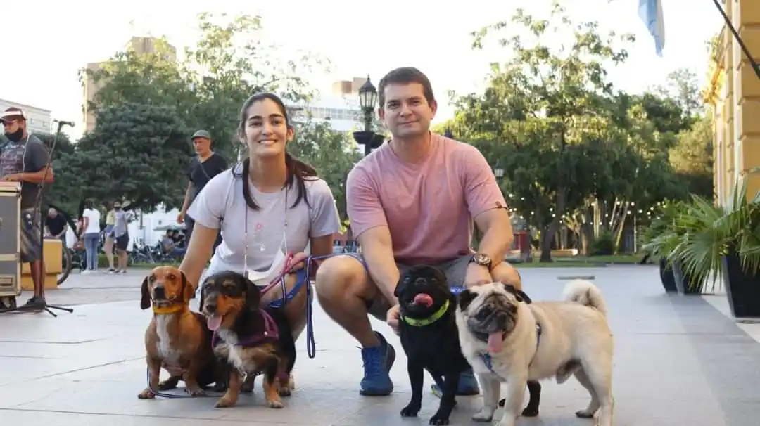 Postales de color, alegría y diversión en el evento solidario “Salchiamigos”