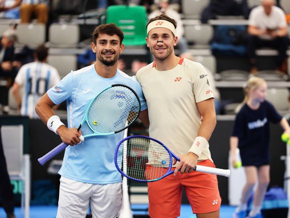 Ruud superó con contundencia al debutante Navone y es el turno de Zeballos en la Copa Davis
