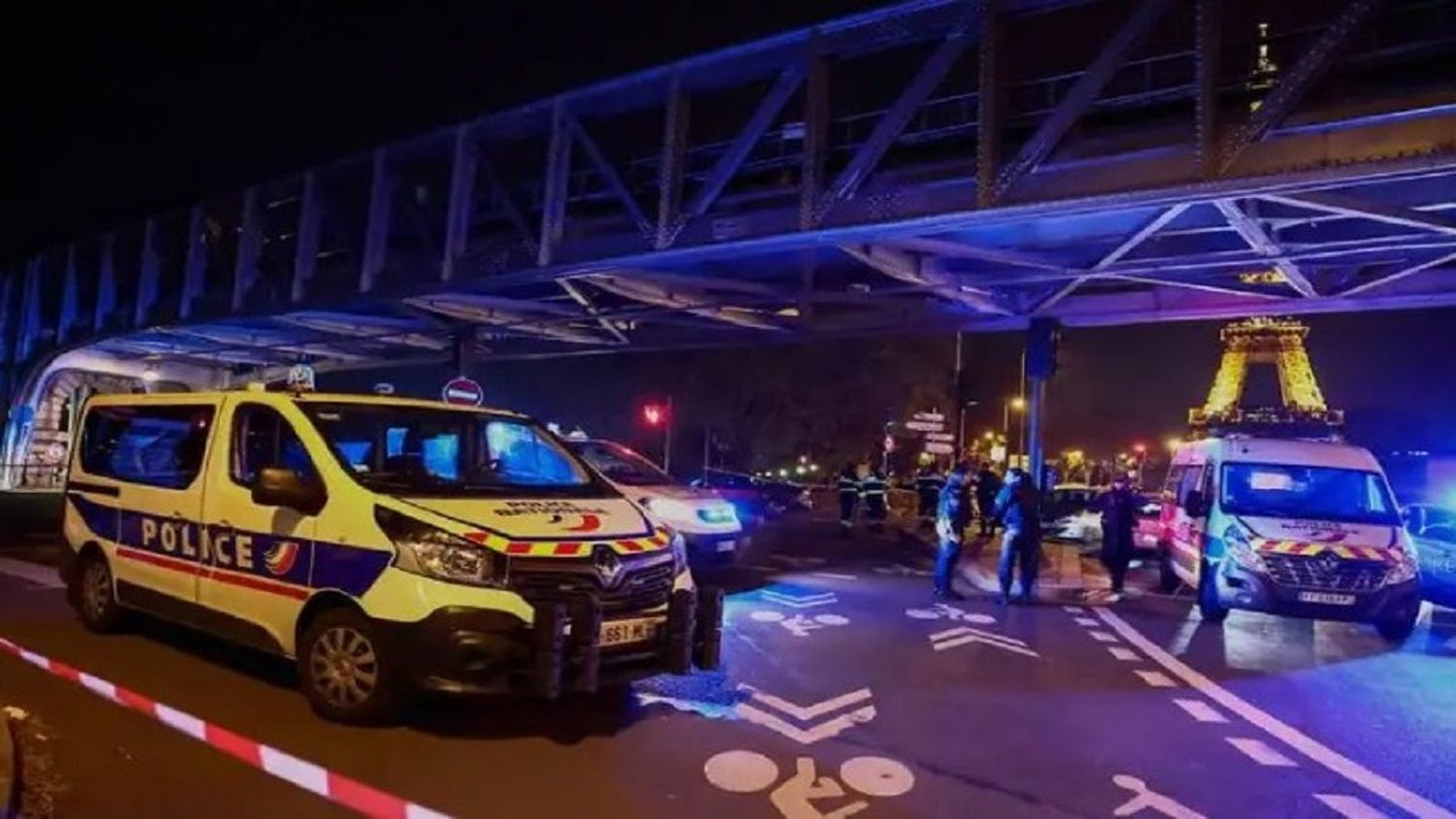 SE ENCIENDEN LAS ALARMAS en Francia: investigan  atentado donde murió un turista cerca de la Torre Eiffel