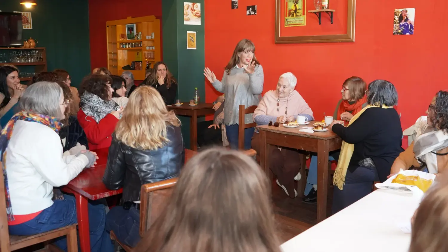 Actividad. La narración oral tuvo su espacio en el Café Plaza Rocha