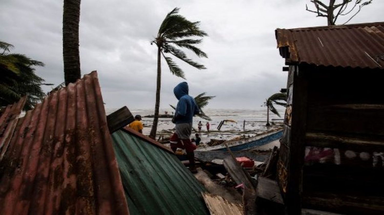 TRAGEDIA EN NICARAGUA: mueren 3 niños y una mujer tras derrumbe provocado por Iota
