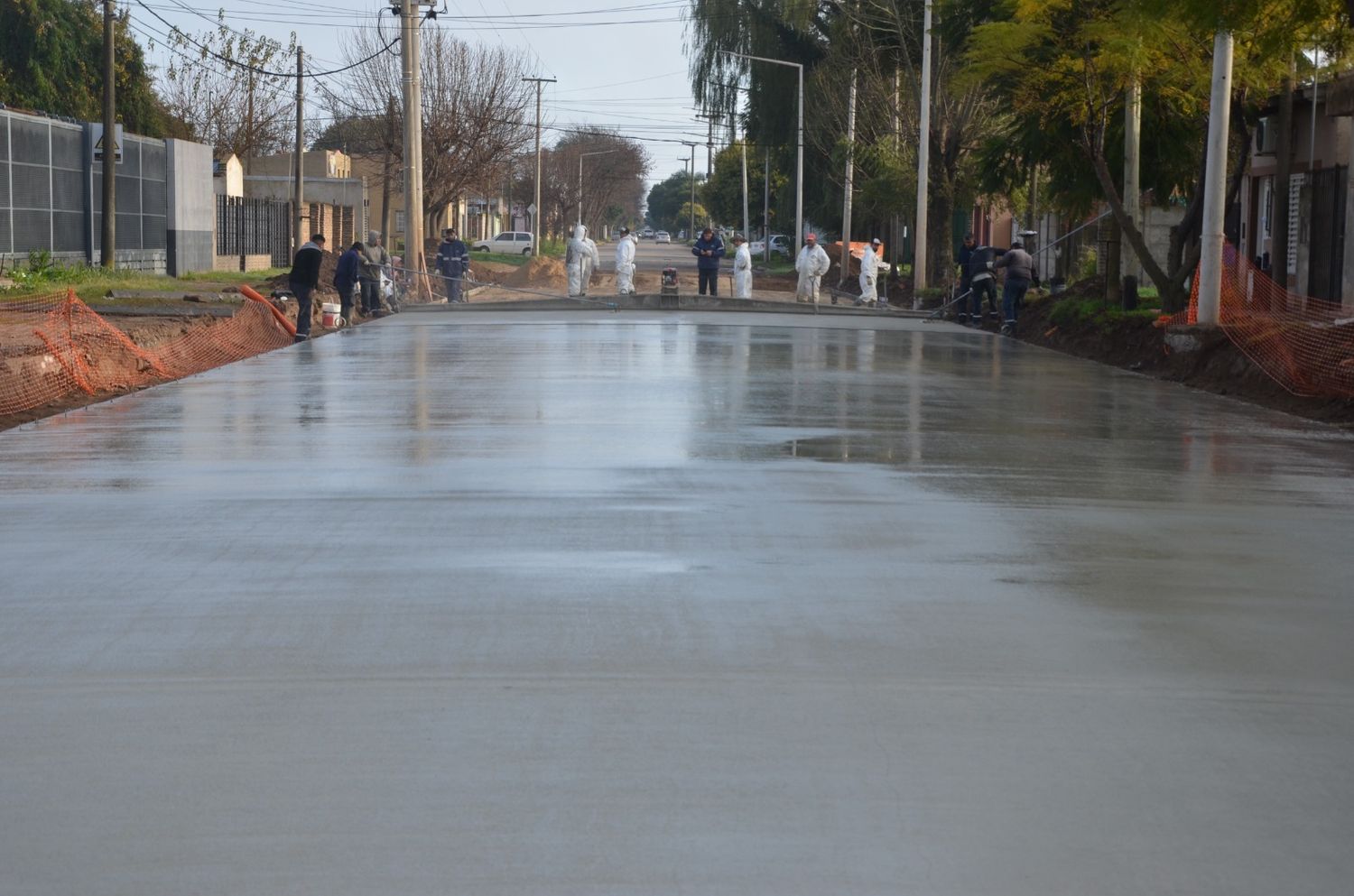 Nueva cuadra pavimentada, Neuquén entre Rodríguez Peña y calle pública.