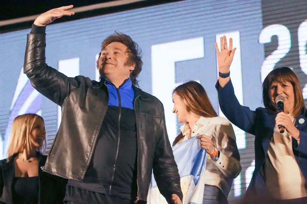 Javier Milei, junto a Patricia Bullrich, durante el cierre de campaña.