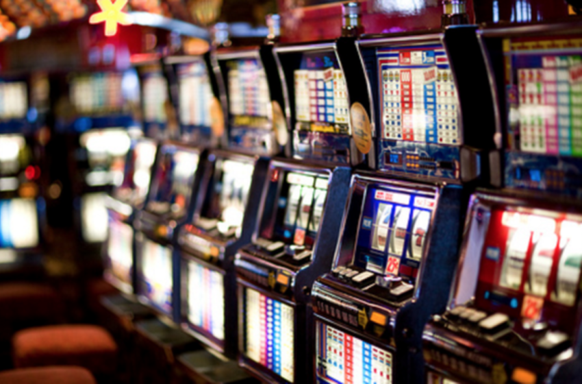 Vidal busca controlar el juego y anuncia el cierre de tres casinos