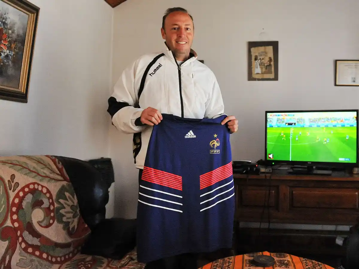 Argentina –Francia: con el corazón dividido