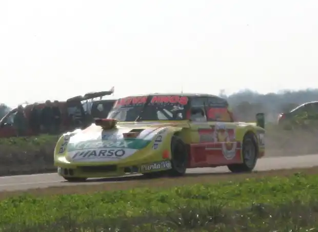 Sebastián Reynoso ganó en TC Pista Entrerriano, y se aleja en el campeonato