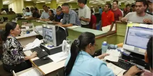 ¿Trabajadores o planeros?: la diferencia es menos o más pobreza