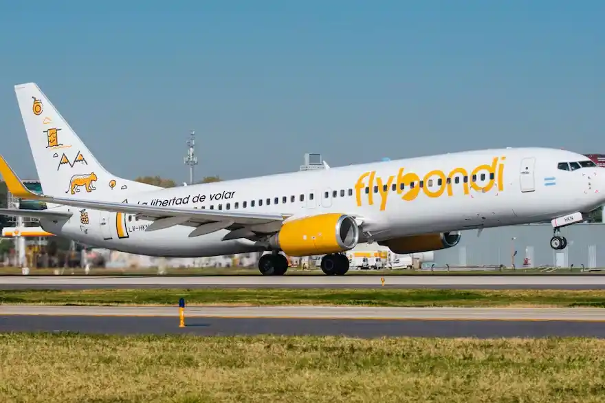 El Gobierno intimó a la low cost Flybondi a reducir sus cancelaciones y reprogramaciones