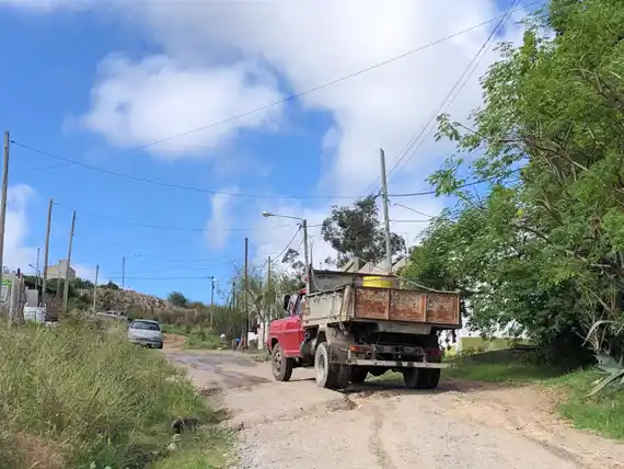 La calle por la que no suben ambulancias ni remises: “A 10 cuadras del centro estamos abandonados”