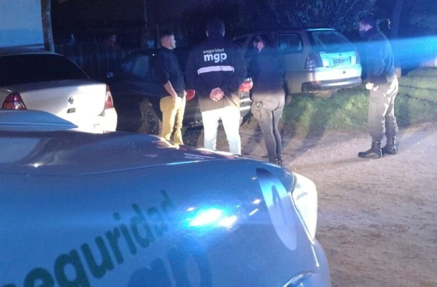 Desbaratan una fiesta clandestina con 100 personas en Faro Norte