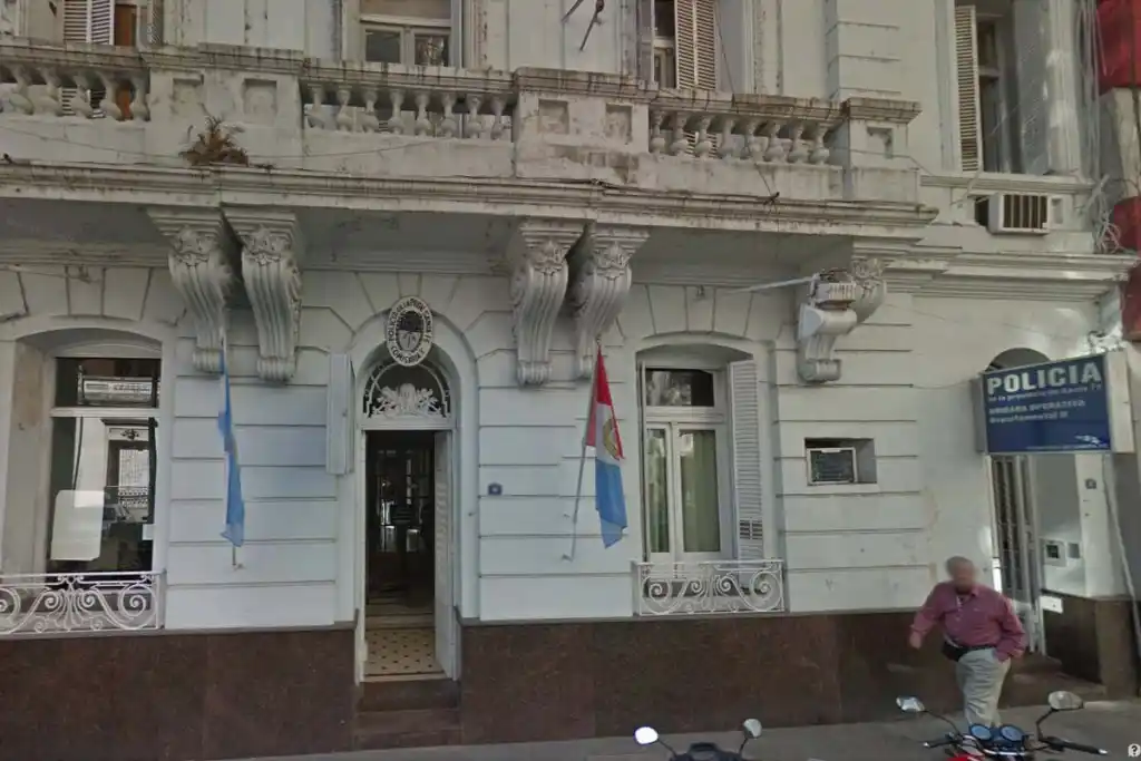 Un detenido por manosear a una joven