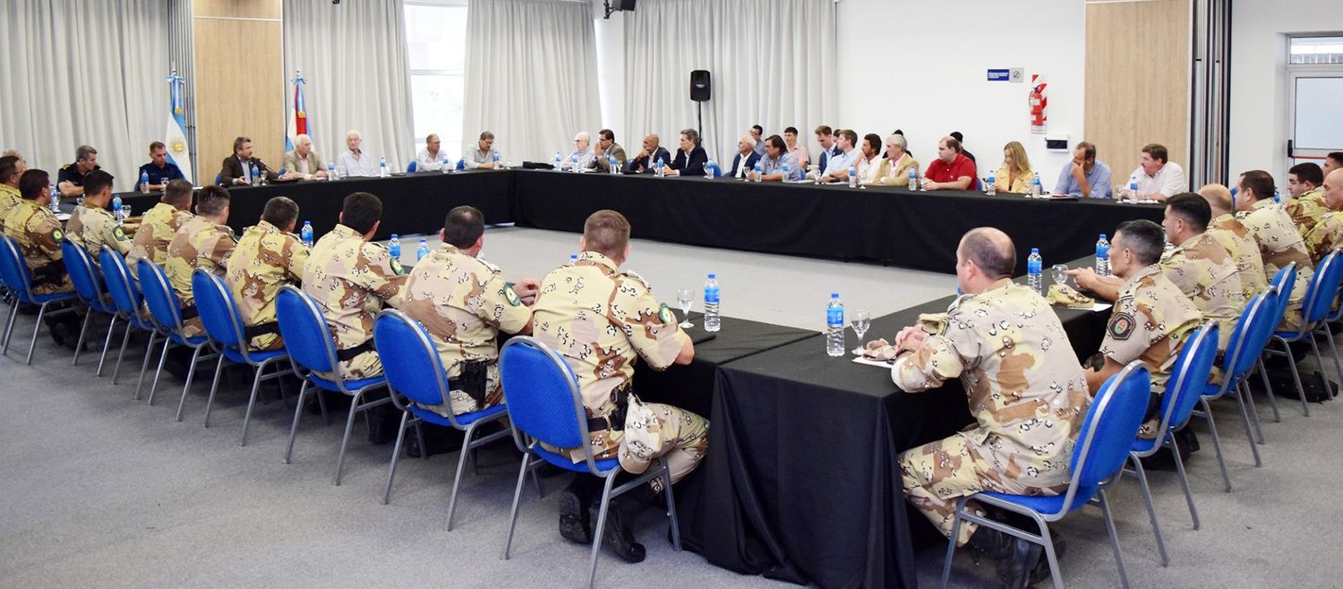 La provincia intensifica tareas para mejorar la calidad de vida y seguridad en zonas rurales