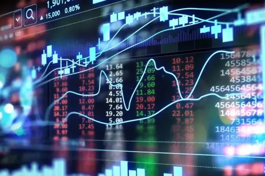 Los bonos siguen el rally alcista y el riesgo país se encamina a los 900 puntos