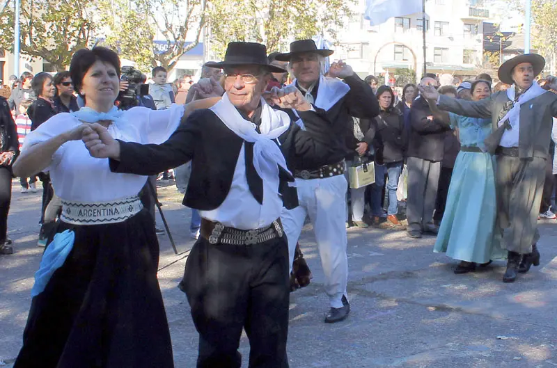 Preparan varias actividades para celebrar el 25 de Mayo