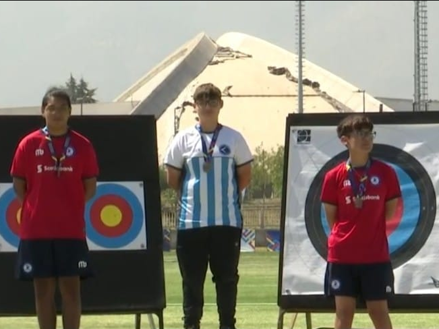 Carlos Della Penna fue medalla de oro en un torneo de arquería en Chile