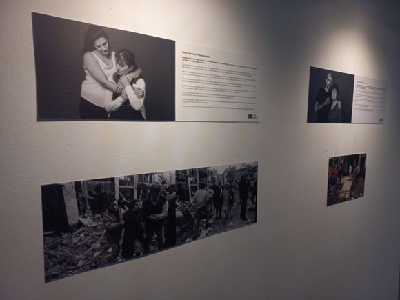 Inauguraron en el Hall del Palacio Comunal una muestra por los 30 años del atentado a la AMIA