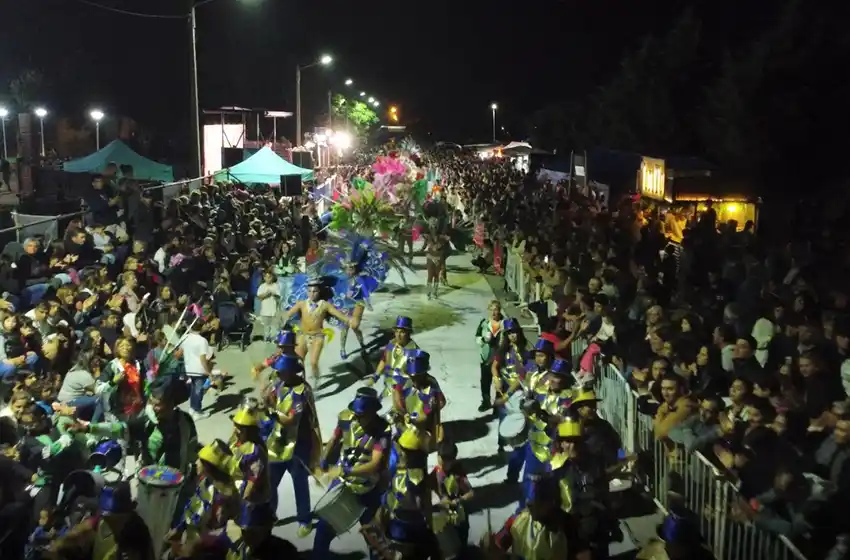 El carnaval en Coronel Vidal fue un éxito total