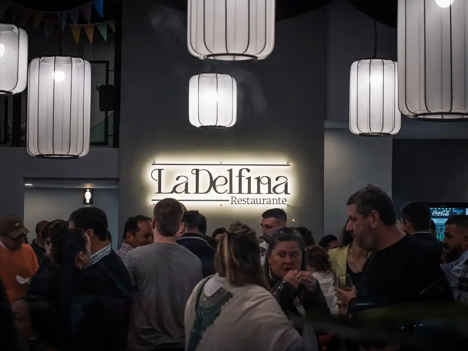 La Delfina Restó abrió sus puertas este martes en Avenida Juan de Garay 510.