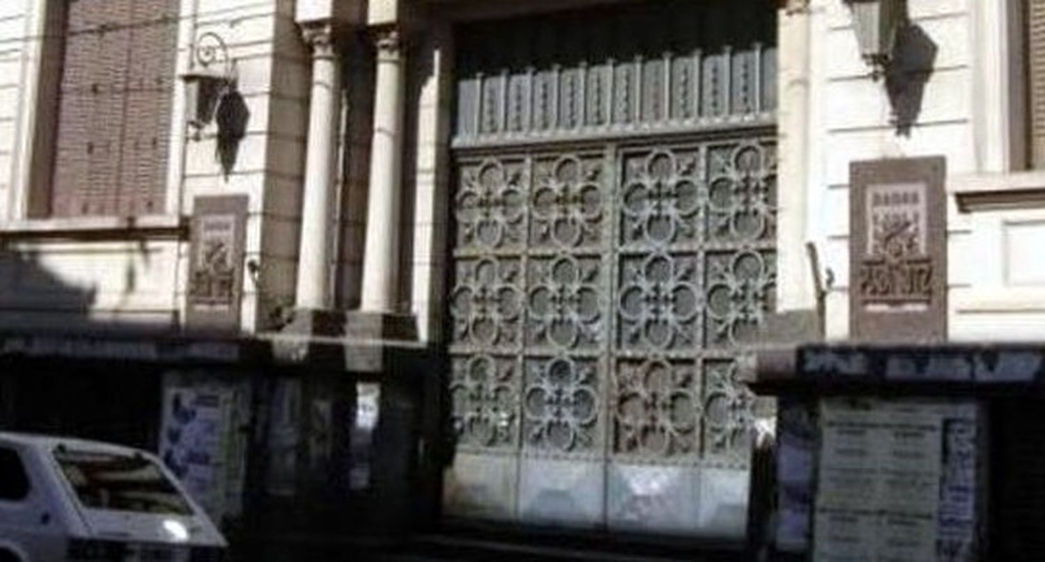 El ex hotel y ex shopping Plaza Ritz está a la venta