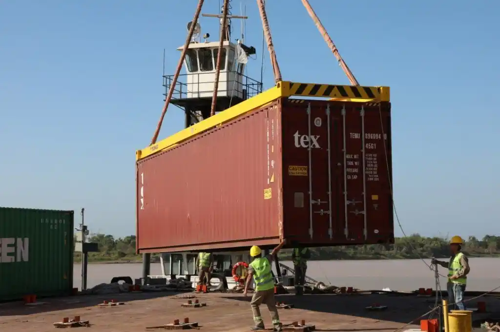 Las importaciones mensuales desde China han oscilado entre los USD 920 millones y los USD 1.100 millones en lo que va del año.