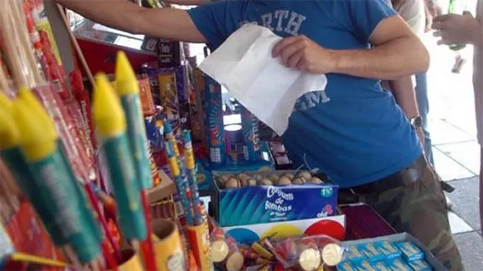 Menos de diez comercios habilitados para la venta de pirotecnia
