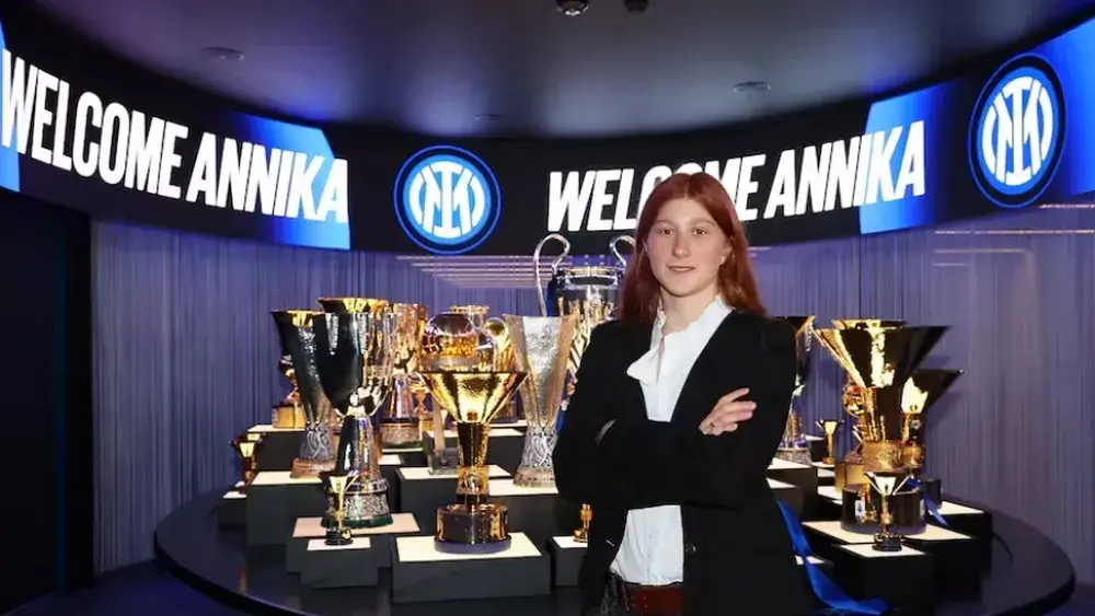 Annika Paz