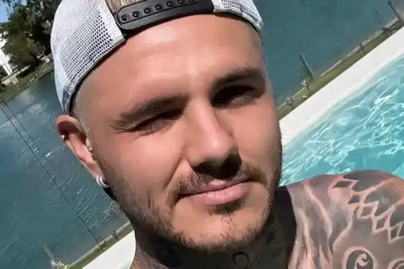Finalmente Mauro Icardi hizo pública su relación con la China Suárez  y le arrojó a Wanda una "foto bomba" desde Instagram