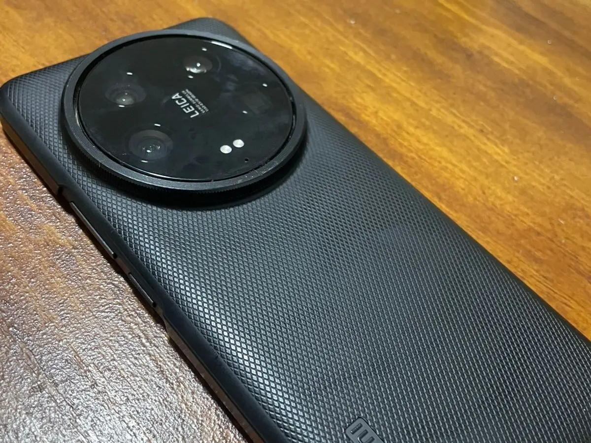 Hallaron celular Xiaomi en la vía pública