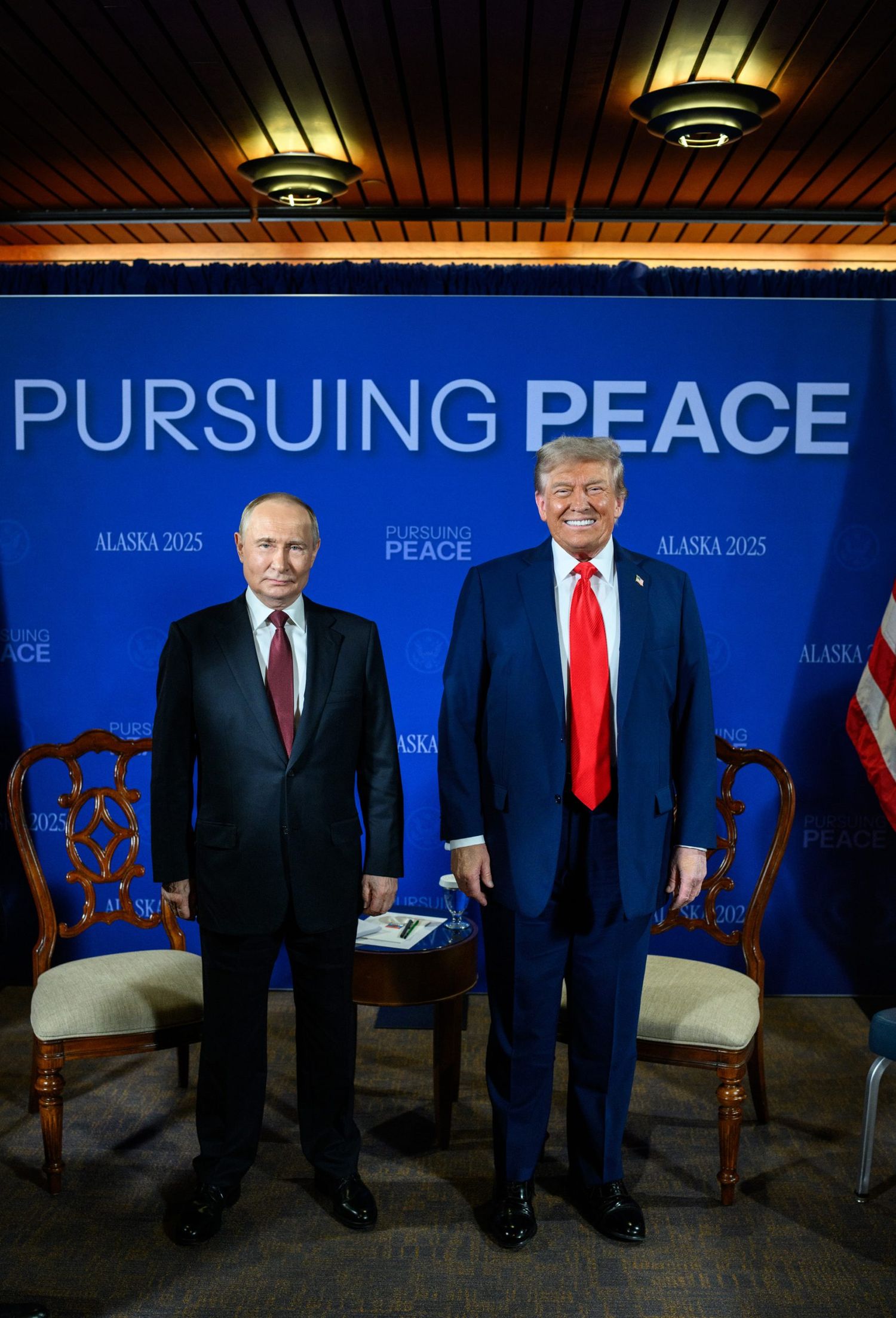 Trump y Putin coincidieron en afirmar que hubo “algunos progresos” en la cumbre