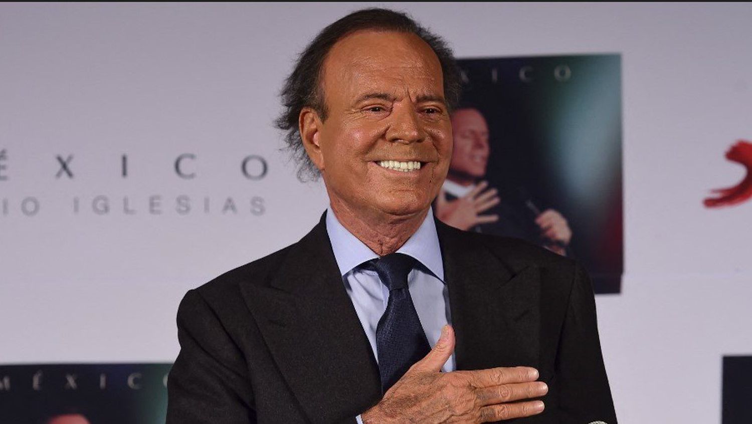 LO PILLARON: decomisan más de 40 kilos de comida a Julio Iglesias (video)